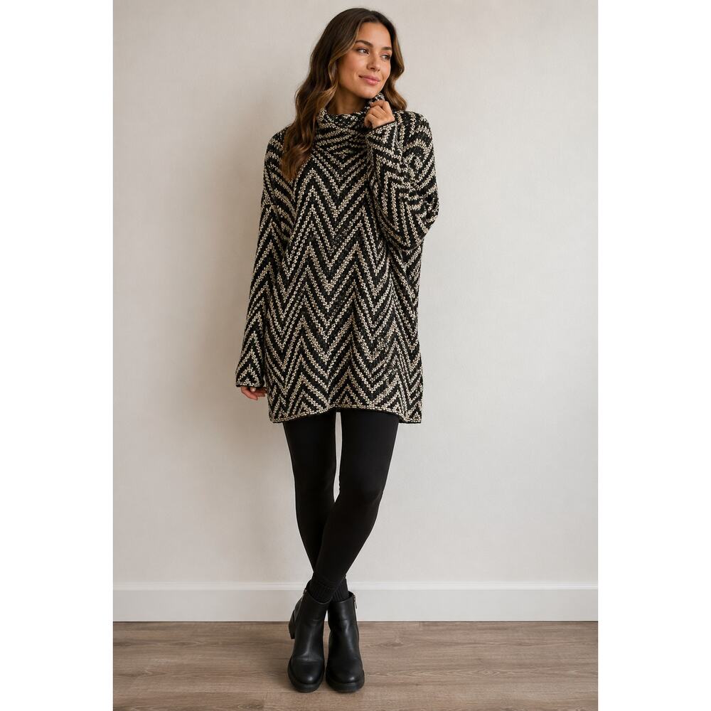 Black and White Chevron Sweater size Large